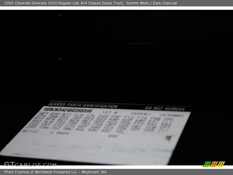 Summit White / Dark Charcoal 2005 Chevrolet Silverado 3500 Regular Cab 4x4 Chassis Dump Truck