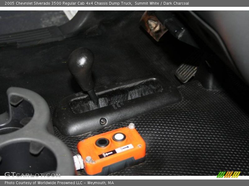 Summit White / Dark Charcoal 2005 Chevrolet Silverado 3500 Regular Cab 4x4 Chassis Dump Truck