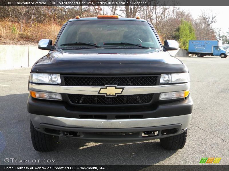 Indigo Blue Metallic / Graphite 2002 Chevrolet Silverado 2500 LS Extended Cab 4x4