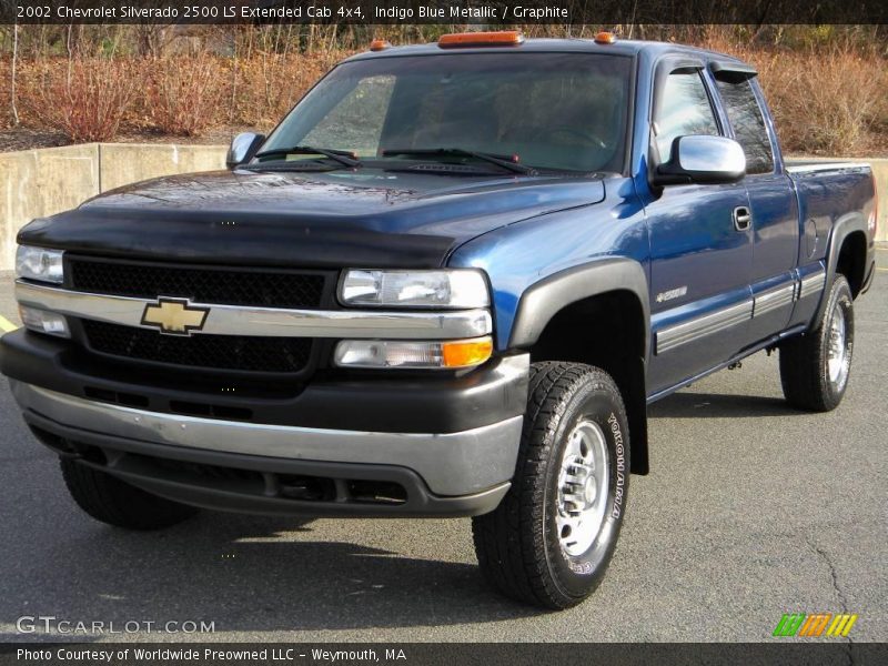 Indigo Blue Metallic / Graphite 2002 Chevrolet Silverado 2500 LS Extended Cab 4x4