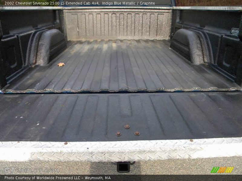 Indigo Blue Metallic / Graphite 2002 Chevrolet Silverado 2500 LS Extended Cab 4x4