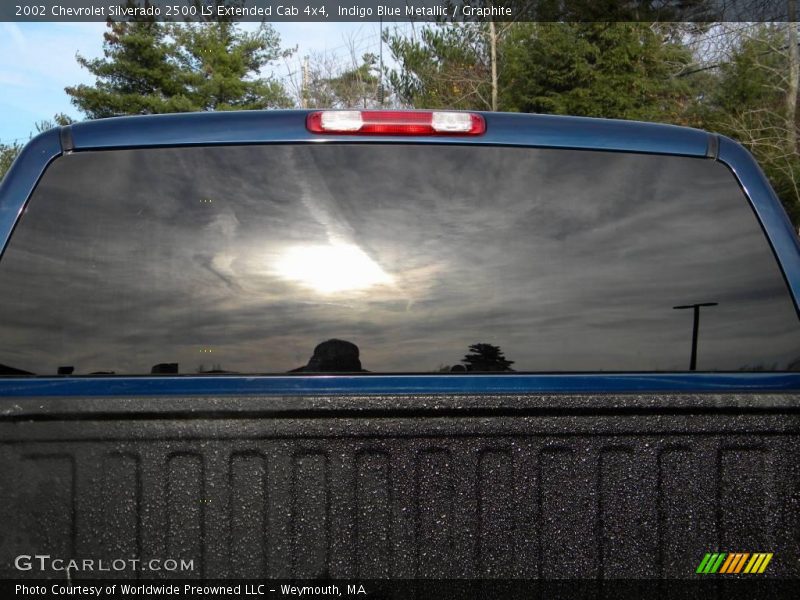 Indigo Blue Metallic / Graphite 2002 Chevrolet Silverado 2500 LS Extended Cab 4x4