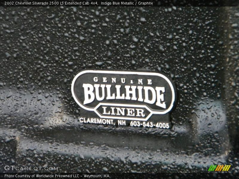 Indigo Blue Metallic / Graphite 2002 Chevrolet Silverado 2500 LS Extended Cab 4x4