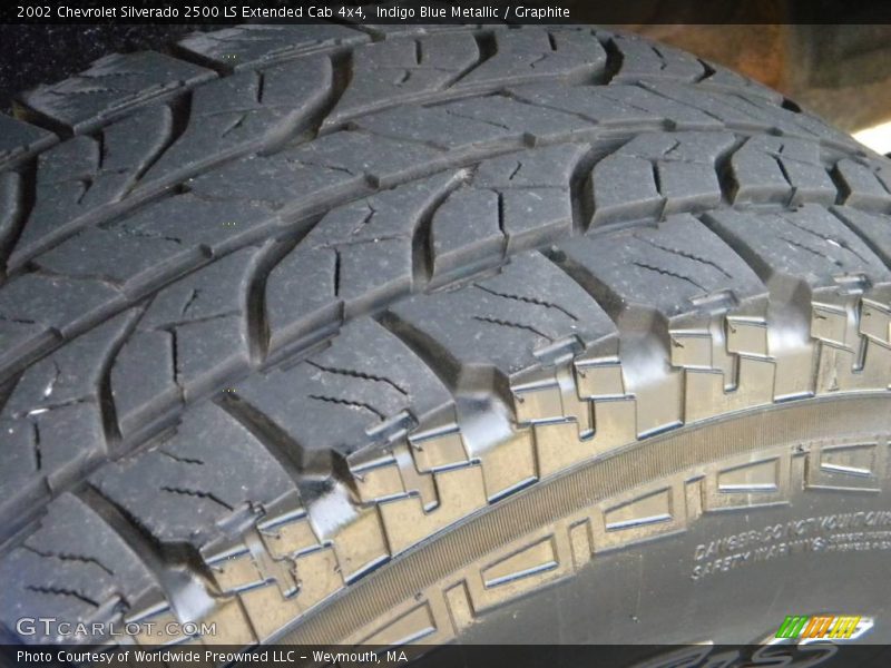 Indigo Blue Metallic / Graphite 2002 Chevrolet Silverado 2500 LS Extended Cab 4x4