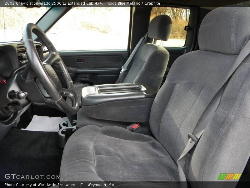  2002 Silverado 2500 LS Extended Cab 4x4 Graphite Interior