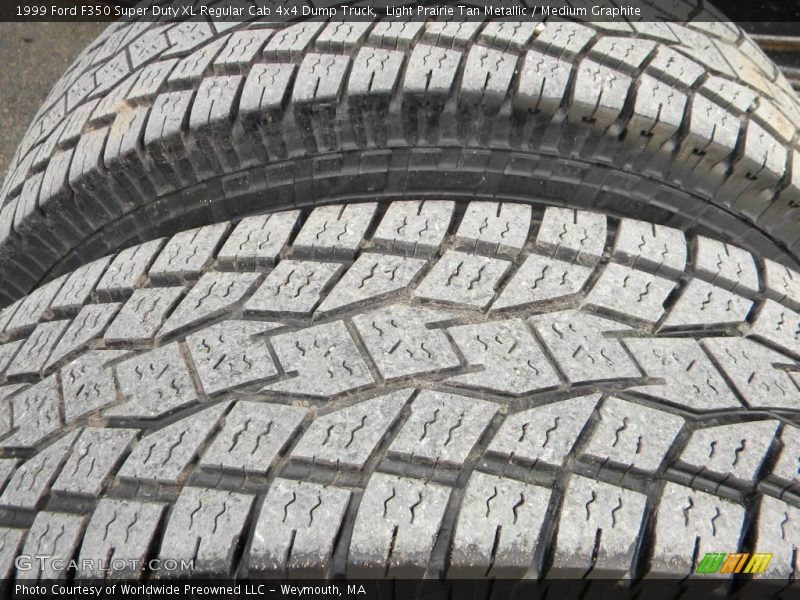 Light Prairie Tan Metallic / Medium Graphite 1999 Ford F350 Super Duty XL Regular Cab 4x4 Dump Truck