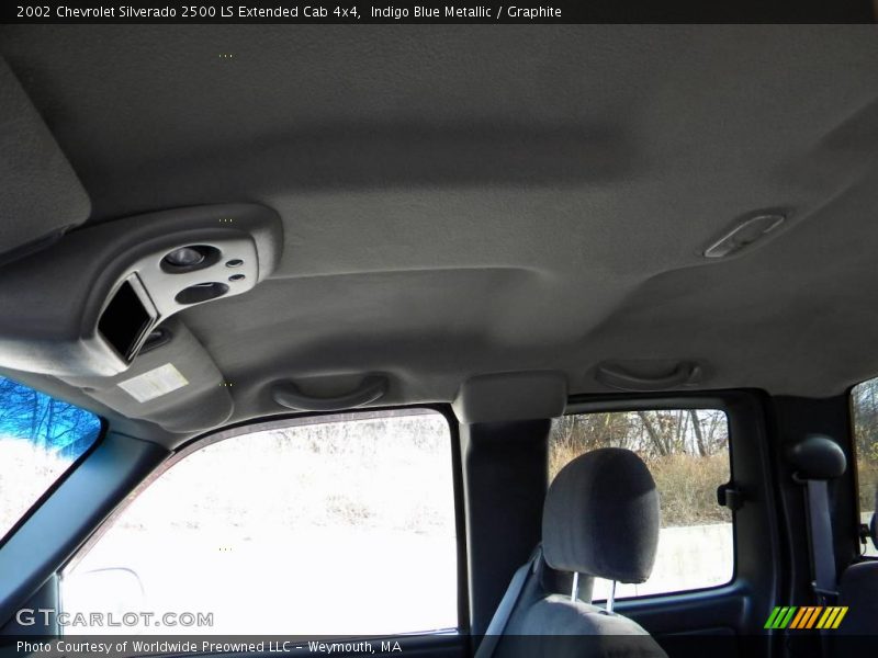 Indigo Blue Metallic / Graphite 2002 Chevrolet Silverado 2500 LS Extended Cab 4x4