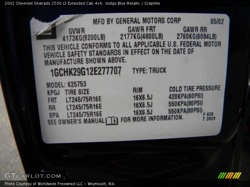 Indigo Blue Metallic / Graphite 2002 Chevrolet Silverado 2500 LS Extended Cab 4x4