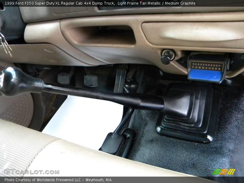Light Prairie Tan Metallic / Medium Graphite 1999 Ford F350 Super Duty XL Regular Cab 4x4 Dump Truck