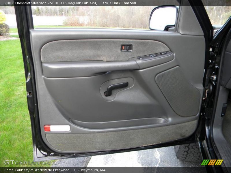 Black / Dark Charcoal 2003 Chevrolet Silverado 2500HD LS Regular Cab 4x4