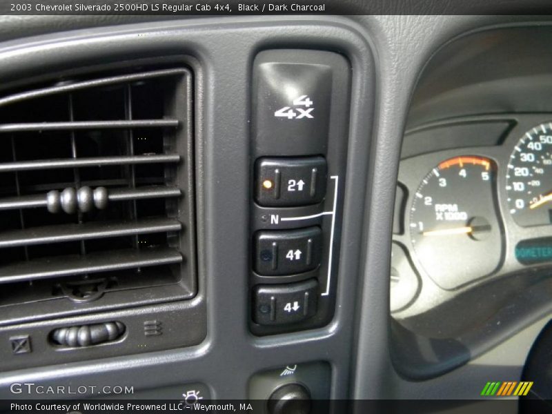 Black / Dark Charcoal 2003 Chevrolet Silverado 2500HD LS Regular Cab 4x4