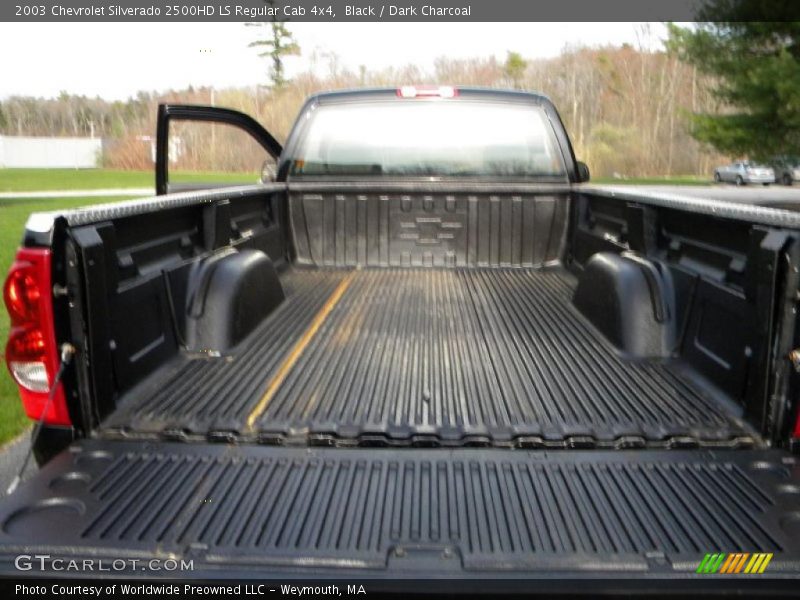 Black / Dark Charcoal 2003 Chevrolet Silverado 2500HD LS Regular Cab 4x4