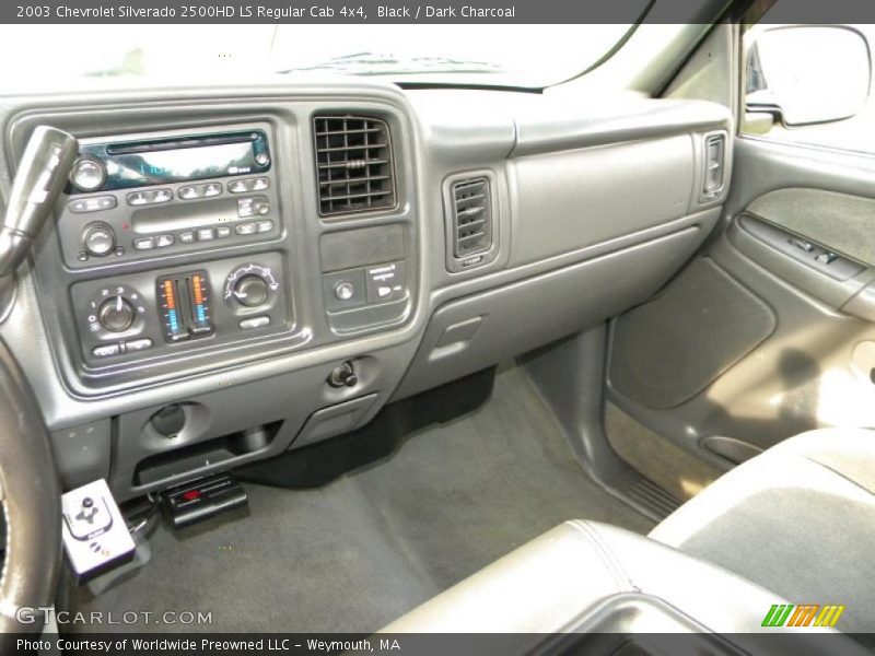 Black / Dark Charcoal 2003 Chevrolet Silverado 2500HD LS Regular Cab 4x4
