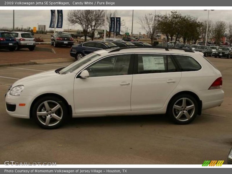 Candy White / Pure Beige 2009 Volkswagen Jetta SE SportWagen