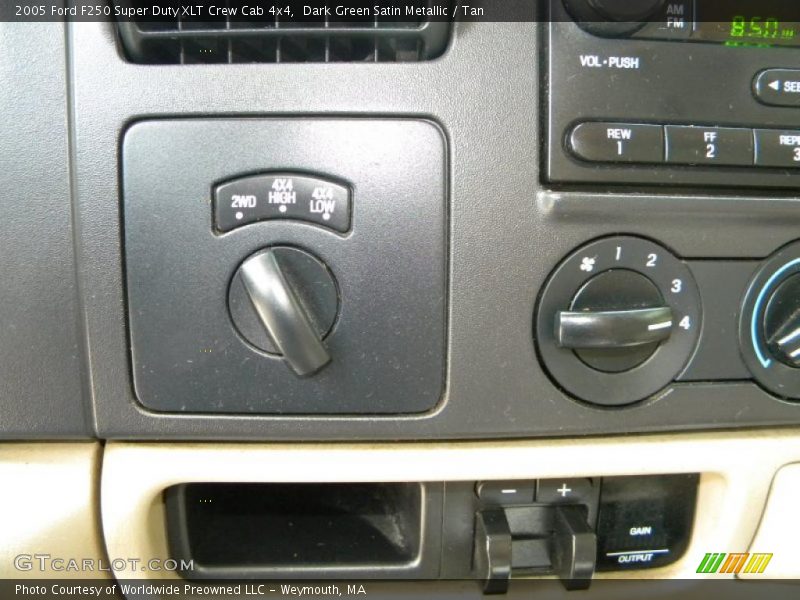 Dark Green Satin Metallic / Tan 2005 Ford F250 Super Duty XLT Crew Cab 4x4