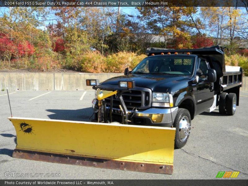 Black / Medium Flint 2004 Ford F550 Super Duty XL Regular Cab 4x4 Chassis Plow Truck