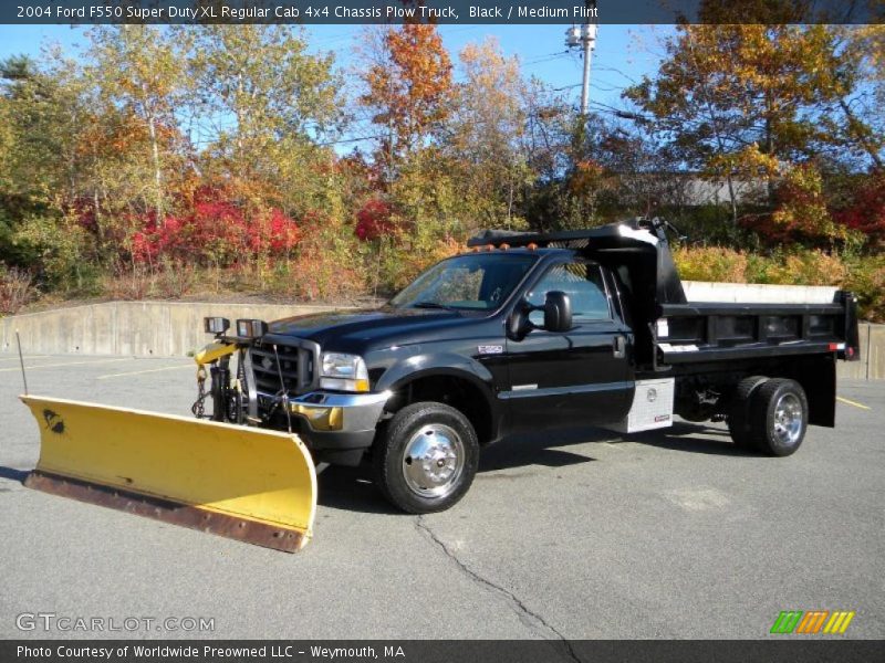 Black / Medium Flint 2004 Ford F550 Super Duty XL Regular Cab 4x4 Chassis Plow Truck
