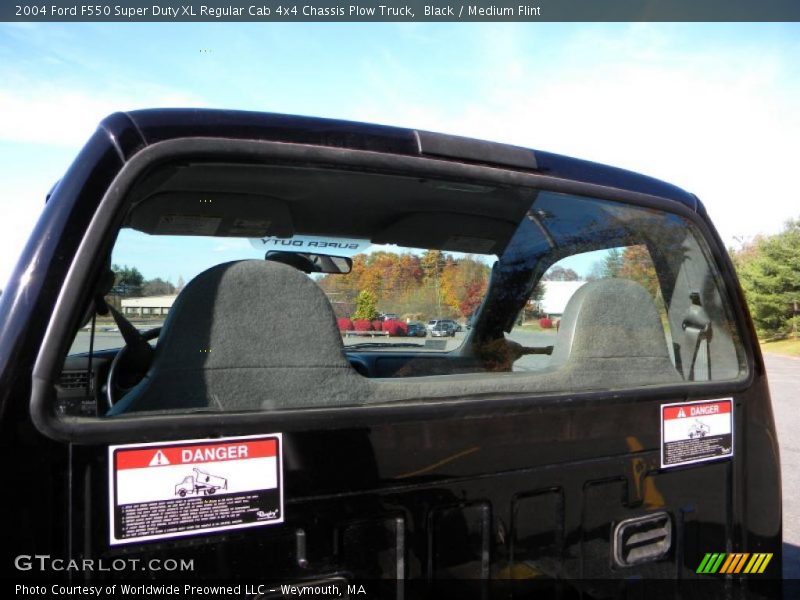 Black / Medium Flint 2004 Ford F550 Super Duty XL Regular Cab 4x4 Chassis Plow Truck