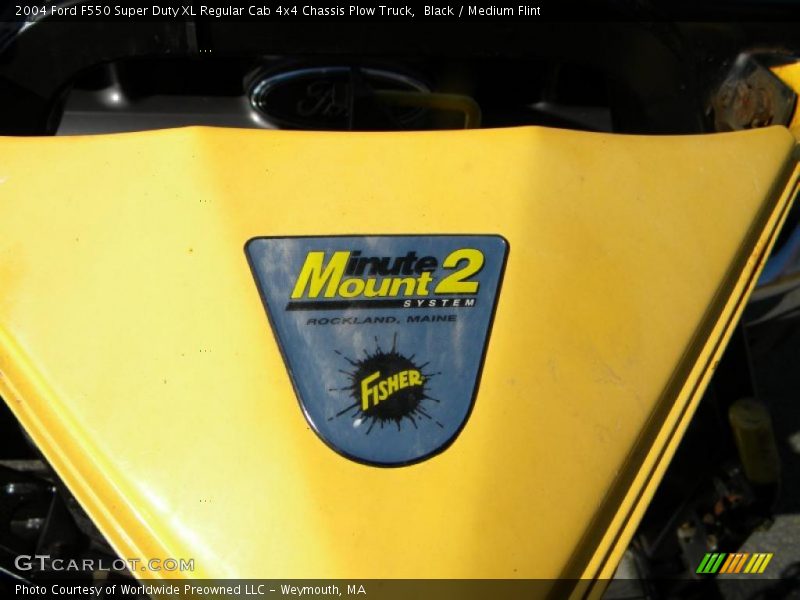 Black / Medium Flint 2004 Ford F550 Super Duty XL Regular Cab 4x4 Chassis Plow Truck