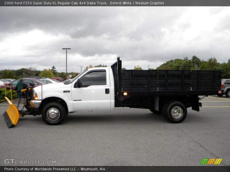 Oxford White / Medium Graphite 2000 Ford F350 Super Duty XL Regular Cab 4x4 Stake Truck