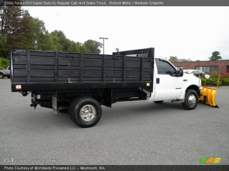 Oxford White / Medium Graphite 2000 Ford F350 Super Duty XL Regular Cab 4x4 Stake Truck
