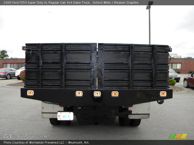 Oxford White / Medium Graphite 2000 Ford F350 Super Duty XL Regular Cab 4x4 Stake Truck