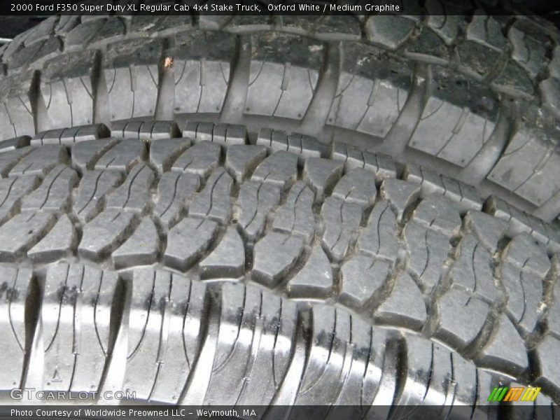 Oxford White / Medium Graphite 2000 Ford F350 Super Duty XL Regular Cab 4x4 Stake Truck