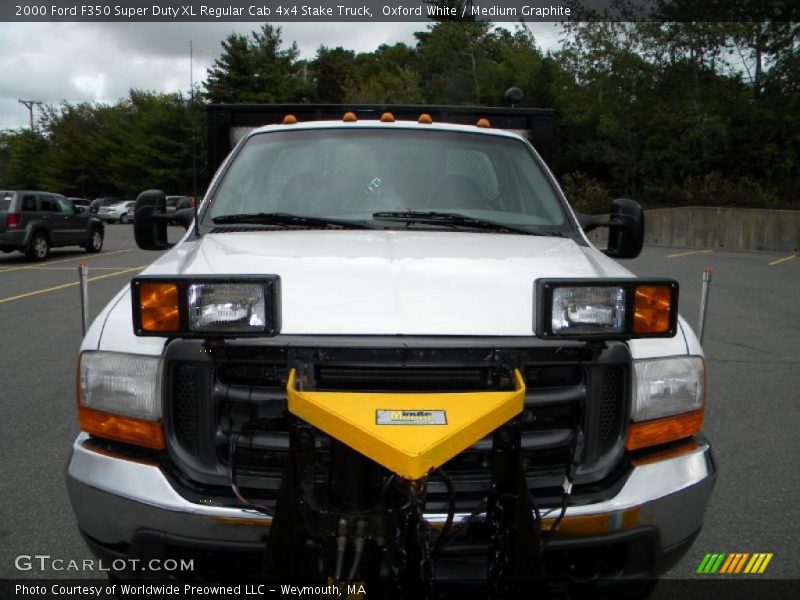 Oxford White / Medium Graphite 2000 Ford F350 Super Duty XL Regular Cab 4x4 Stake Truck