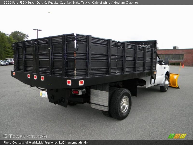 Oxford White / Medium Graphite 2000 Ford F350 Super Duty XL Regular Cab 4x4 Stake Truck