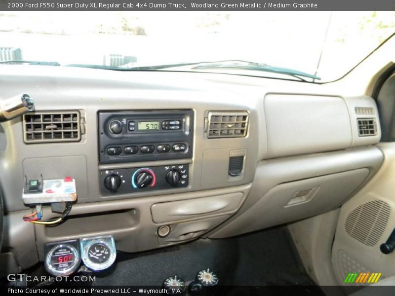 Woodland Green Metallic / Medium Graphite 2000 Ford F550 Super Duty XL Regular Cab 4x4 Dump Truck