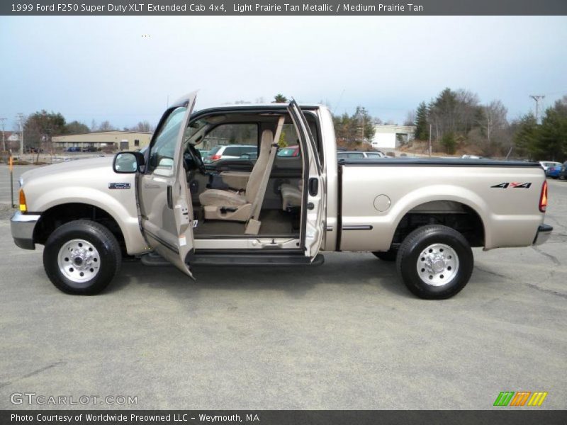 Light Prairie Tan Metallic / Medium Prairie Tan 1999 Ford F250 Super Duty XLT Extended Cab 4x4