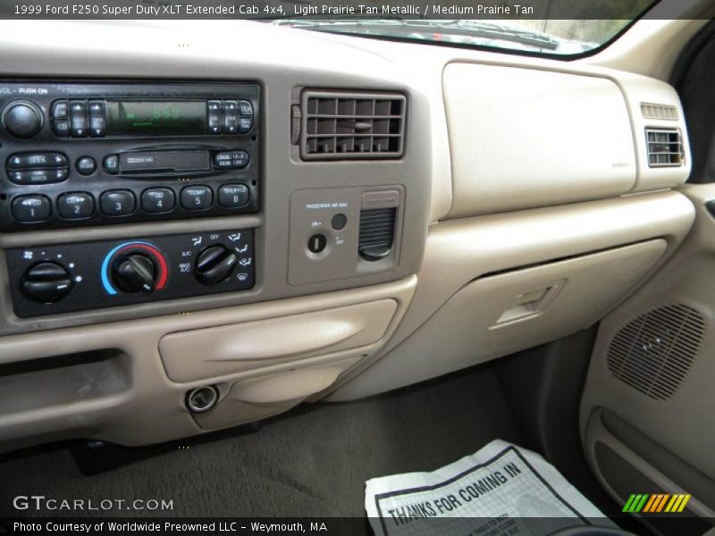 Light Prairie Tan Metallic / Medium Prairie Tan 1999 Ford F250 Super Duty XLT Extended Cab 4x4