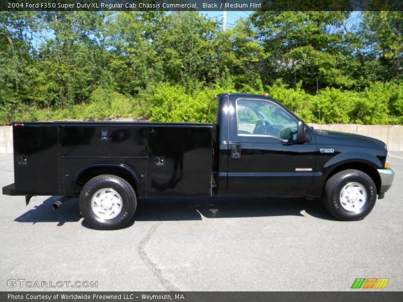 Black / Medium Flint 2004 Ford F350 Super Duty XL Regular Cab Chassis Commercial