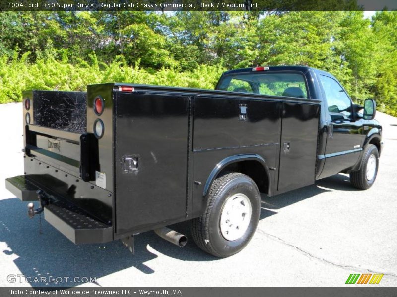 Black / Medium Flint 2004 Ford F350 Super Duty XL Regular Cab Chassis Commercial