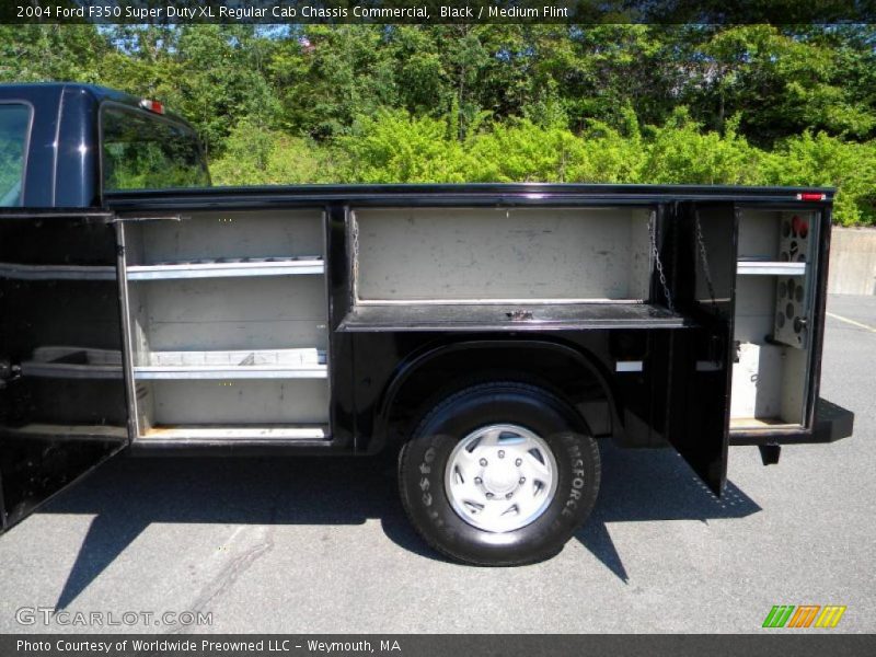 Black / Medium Flint 2004 Ford F350 Super Duty XL Regular Cab Chassis Commercial