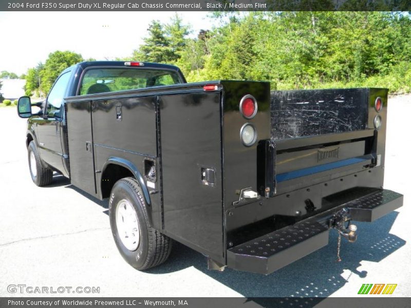 Black / Medium Flint 2004 Ford F350 Super Duty XL Regular Cab Chassis Commercial