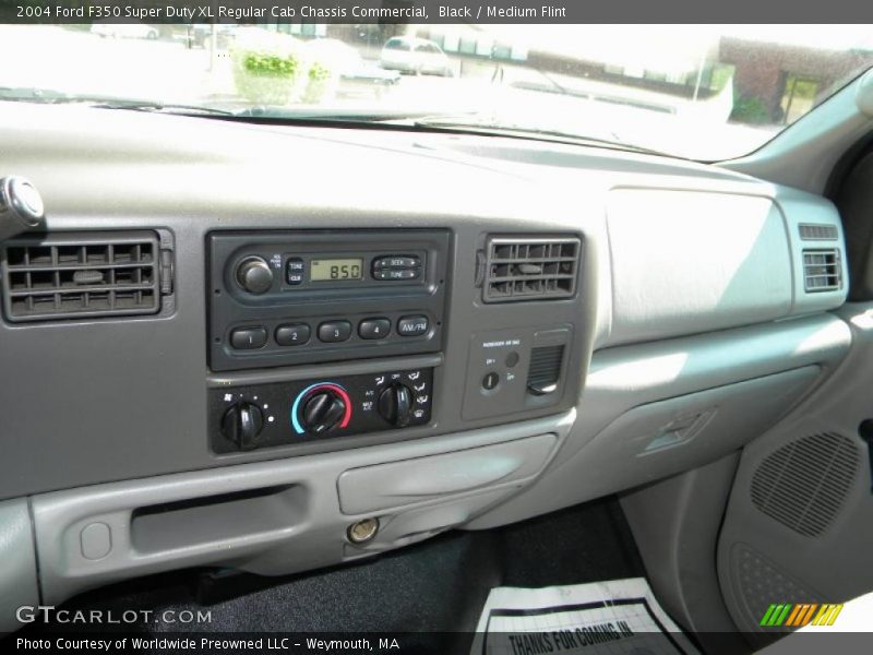 Black / Medium Flint 2004 Ford F350 Super Duty XL Regular Cab Chassis Commercial