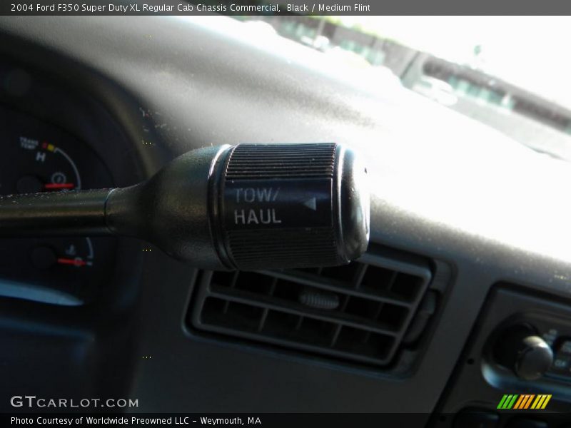 Black / Medium Flint 2004 Ford F350 Super Duty XL Regular Cab Chassis Commercial