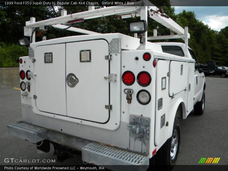 Oxford White / Blue 1999 Ford F350 Super Duty XL Regular Cab 4x4 Chassis