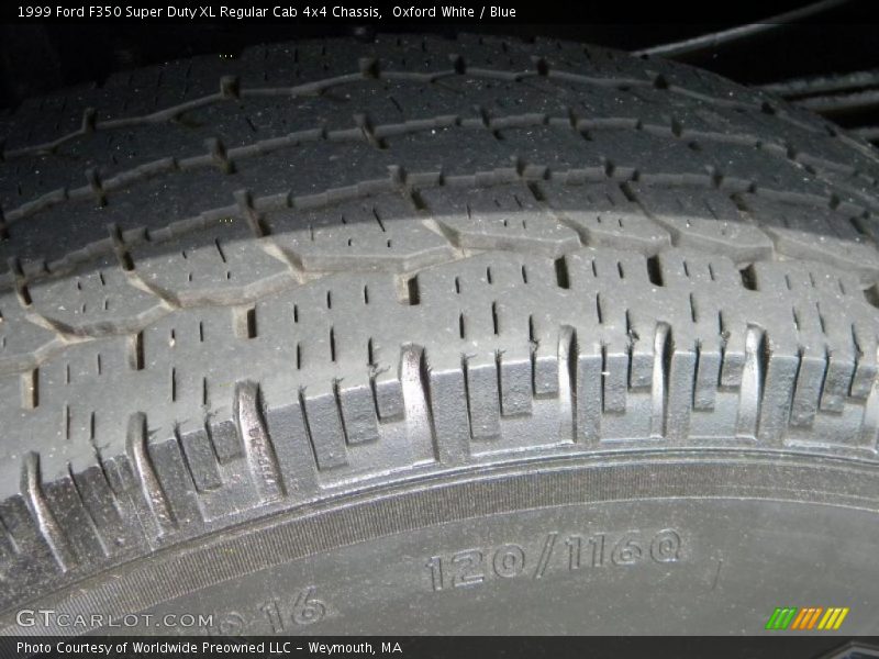 Oxford White / Blue 1999 Ford F350 Super Duty XL Regular Cab 4x4 Chassis