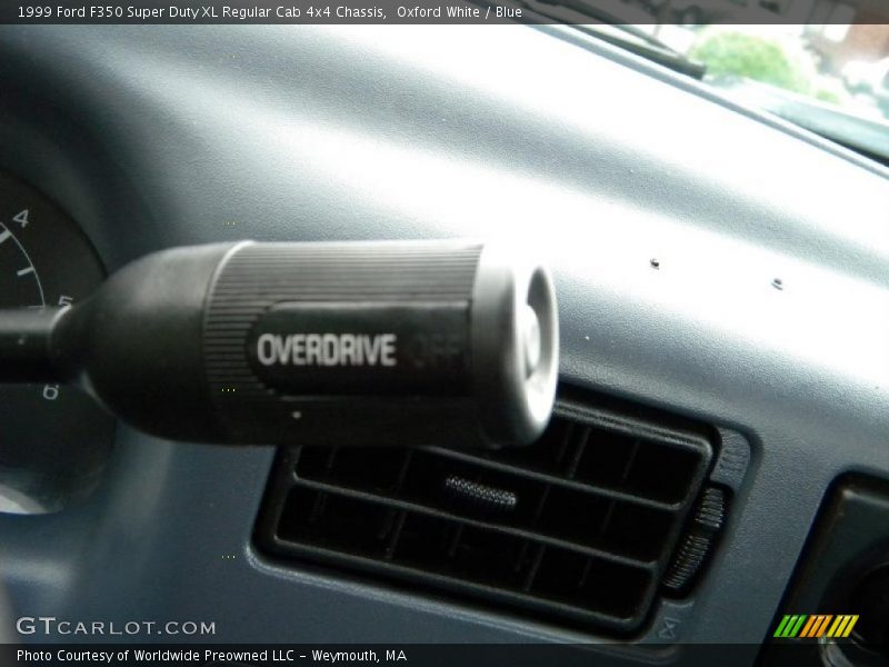 Oxford White / Blue 1999 Ford F350 Super Duty XL Regular Cab 4x4 Chassis