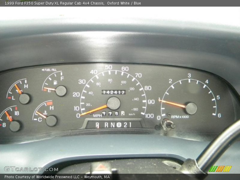 Oxford White / Blue 1999 Ford F350 Super Duty XL Regular Cab 4x4 Chassis