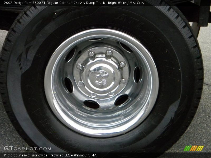  2002 Ram 3500 ST Regular Cab 4x4 Chassis Dump Truck Wheel