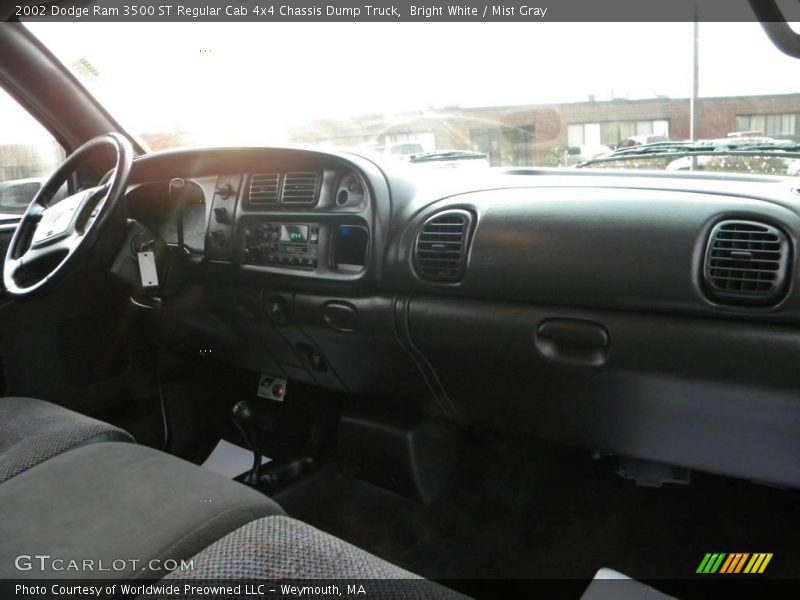 Dashboard of 2002 Ram 3500 ST Regular Cab 4x4 Chassis Dump Truck