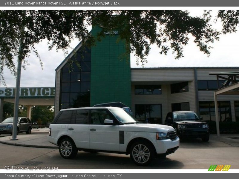 Alaska White / Ivory/Jet Black 2011 Land Rover Range Rover HSE