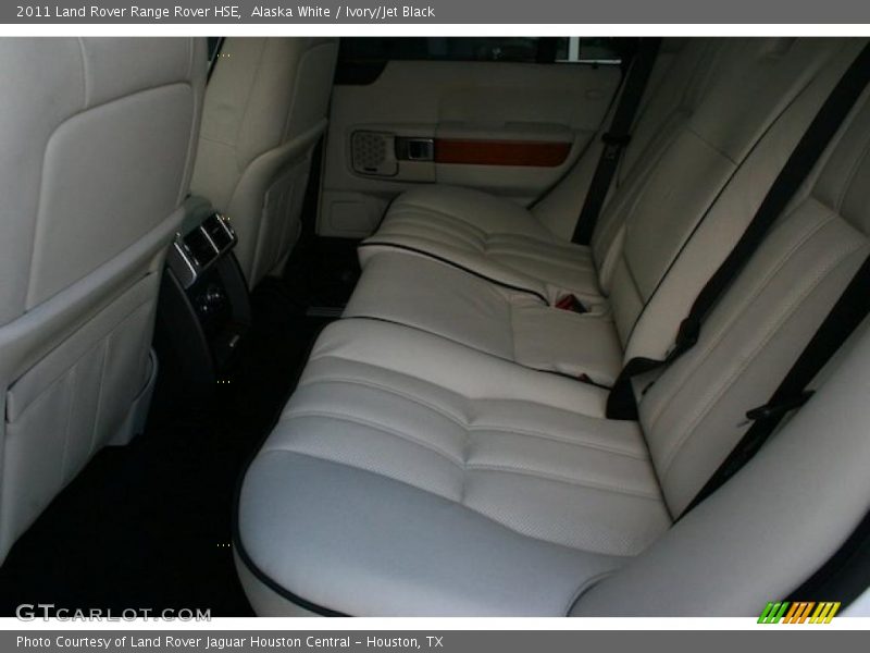 Alaska White / Ivory/Jet Black 2011 Land Rover Range Rover HSE