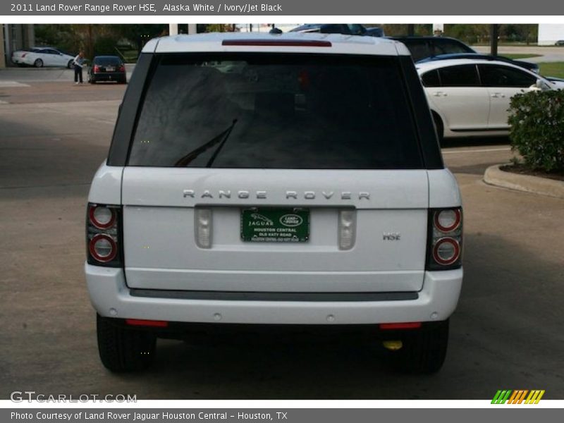 Alaska White / Ivory/Jet Black 2011 Land Rover Range Rover HSE