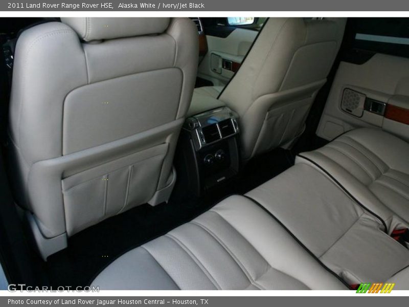 Alaska White / Ivory/Jet Black 2011 Land Rover Range Rover HSE
