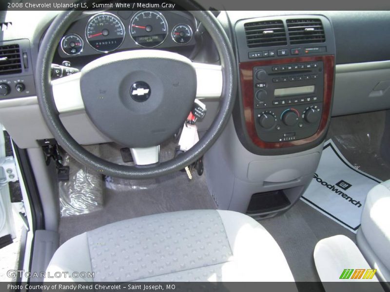 Summit White / Medium Gray 2008 Chevrolet Uplander LS