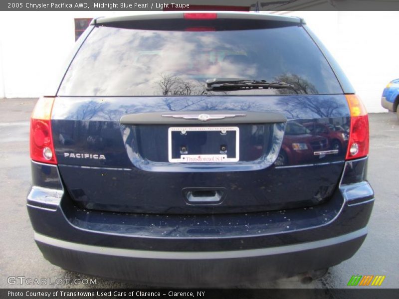 Midnight Blue Pearl / Light Taupe 2005 Chrysler Pacifica AWD